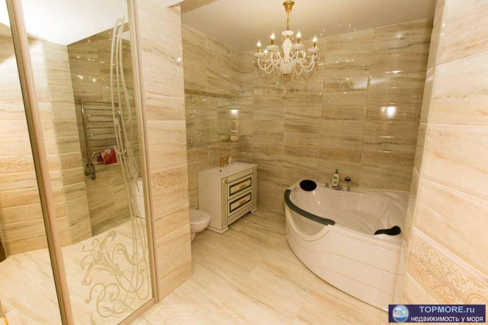 Светлая и уютная квартира в элитном доме золотого треугольника города курорта Сочи!  Дом расположен в... - 2