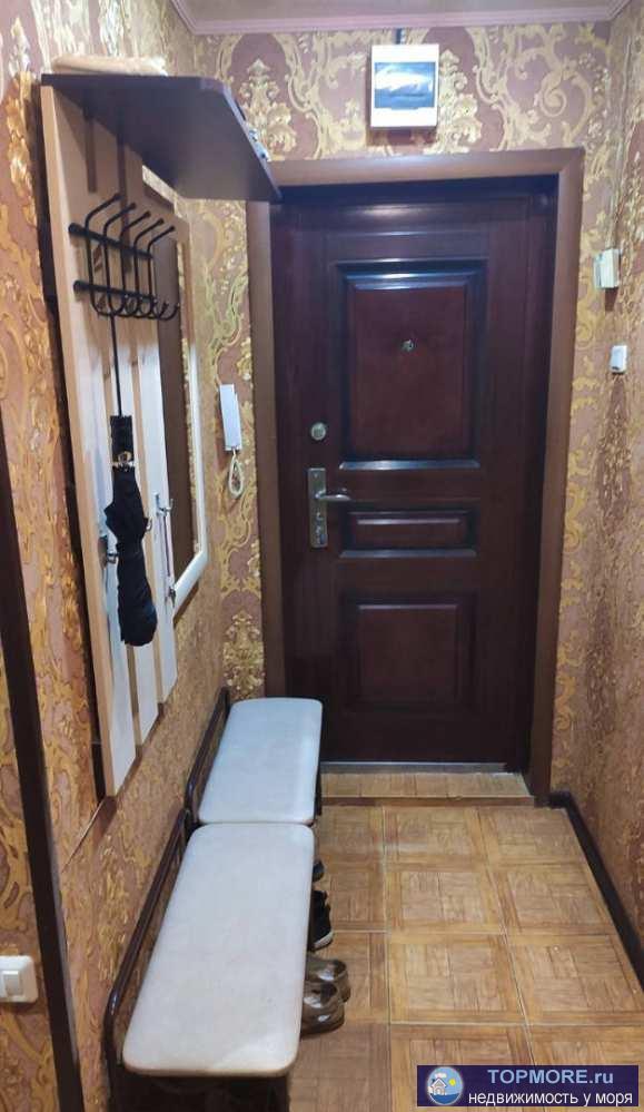 Вашему вниманию представлена трехкомнатная квартира с хорошим ремонтом, мебелью и техникой. Квартира подойдет... - 1