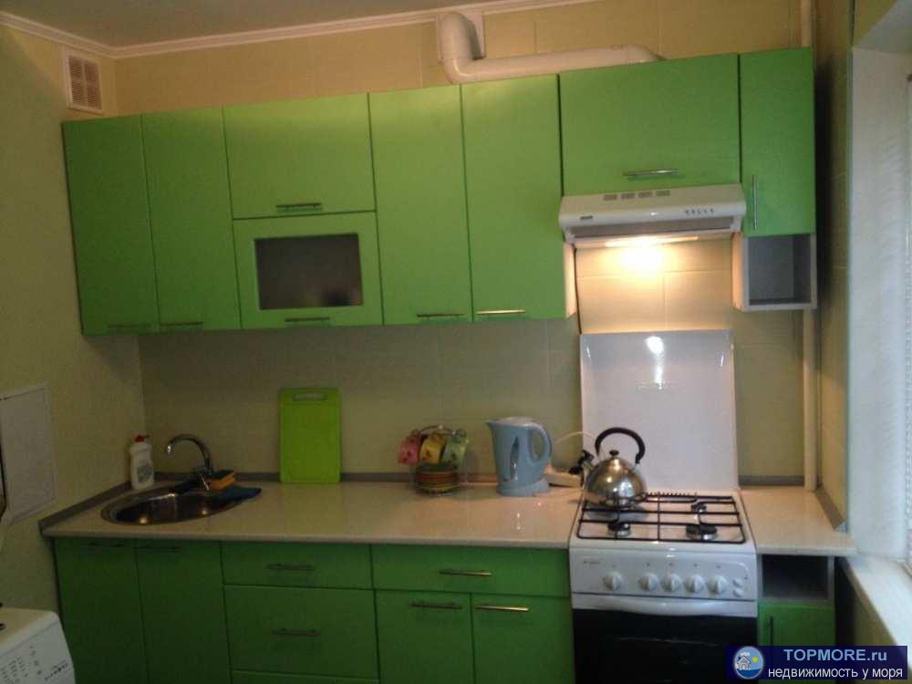 квартира в центре сочи .3 комнаты с ремонтом . средний этаж . - 2