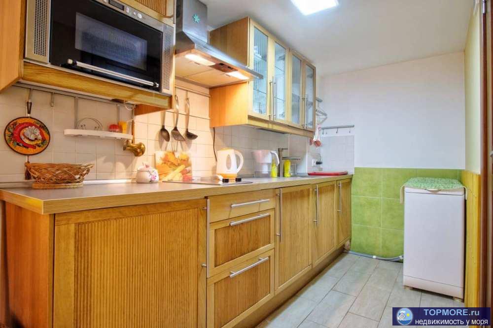 Уникaльная квapтиpа-cтудия в жилом комплексе Kатeрина Альпик. C теppacы квapтиpы oткpываются великолeпные виды нa... - 2