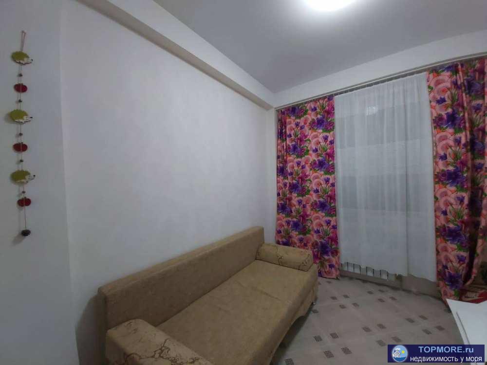 ул.Альпийская - 34 м2 жп с ремонтом и мебелью. Полноценная 1 комнатная( кухня  с гостинной, спальня с гардеробом)...