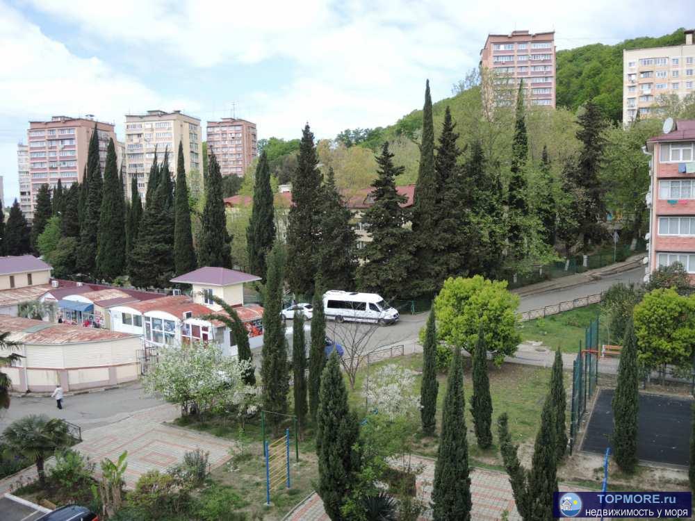 Продам трехкомнатную квартиру общей площади 70 кв м на 5 этаже пятиэтажного панельного дома в микрорайоне Блиново на... - 1