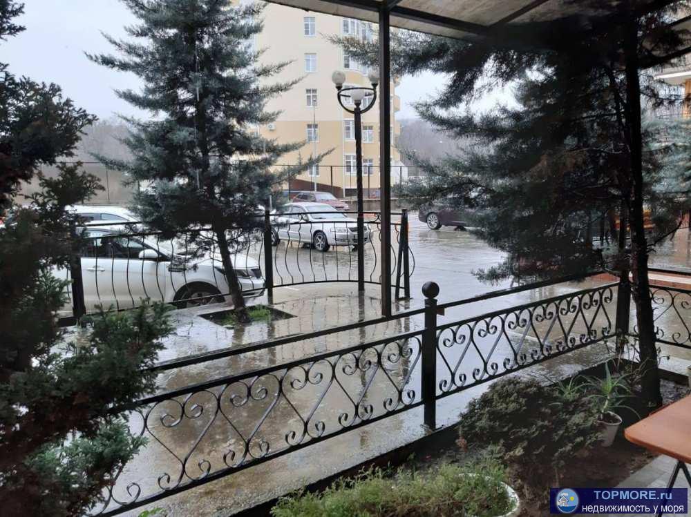 Продаётся отличная светлая и тёплая 1 комнатная квартира на первом этаже в жилом комплексе Голден Сити.Идеальный...