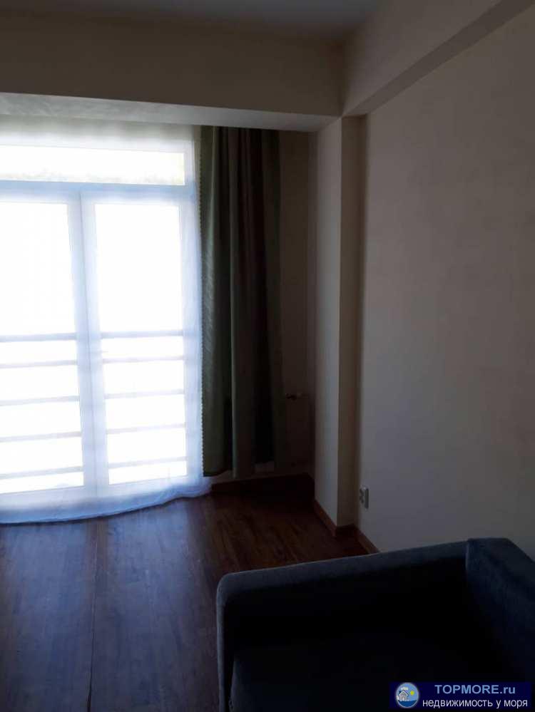 Срочно! Продается большая квартира в самом центре Эсто-садка! Очень Удобное месторасположение , отлтично развита...