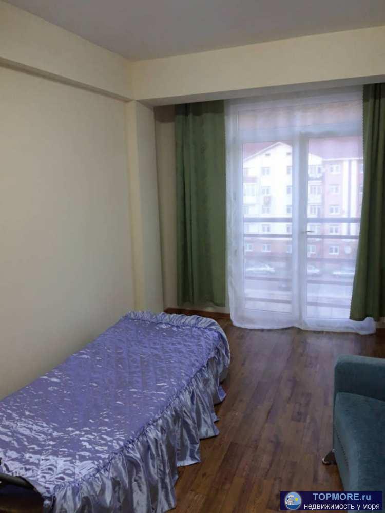 Срочно! Продается большая квартира в самом центре Эсто-садка! Очень Удобное месторасположение , отлтично развита... - 1