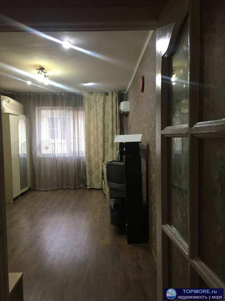 Продается жилой гараж в Адлере. Район рядом с Олимпийским парком, до моря - 3000 м. Гараж грамотно спланирован: на...