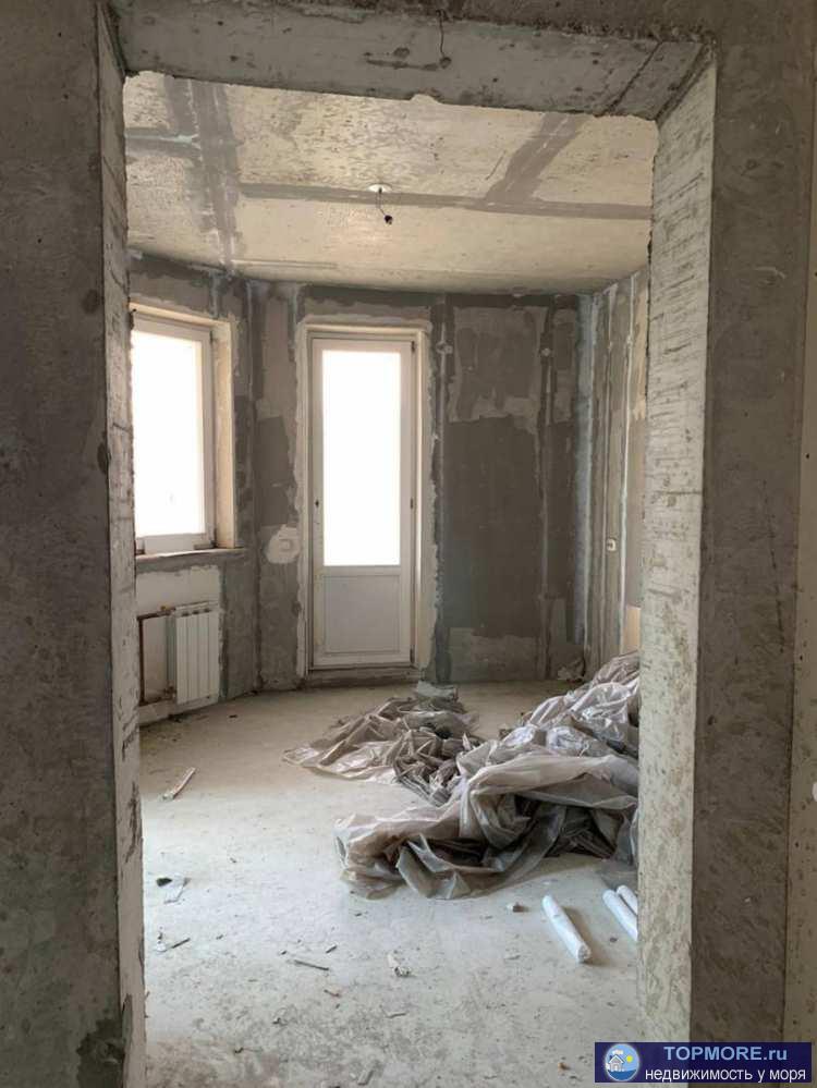 Продам трехкомнатную квартиру общей площади 100 кв м с потолками 4.0 , балконом на 20 этаже 20-тиэтажного дома без... - 1