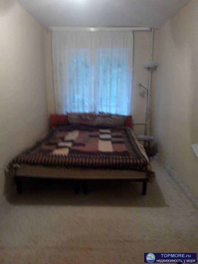 2-комн.квартира, жилое состояние, требует ремонта, ул. Конституции, вид во двор, напротив парковая полоса, 2-й этаж,... - 1