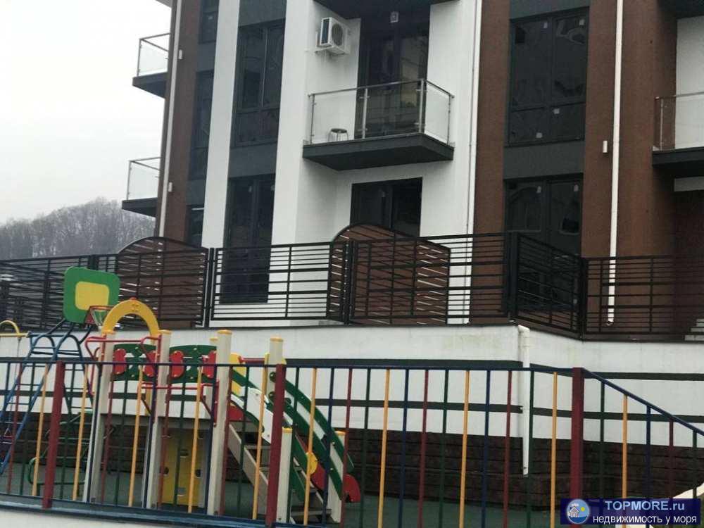 Новый комплекс у моря со своей большой территорией, все окна выходят на море. Рядом национальный парк. В 2 км от...