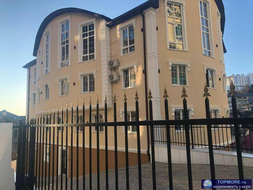 Продается студия в закрытом комплексе.Охраняемая территория.Парковка.До остановки 5 минут пешком.рядом детский...