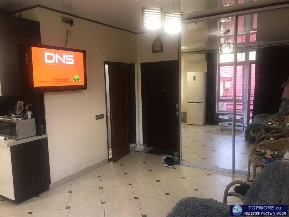 Продам 1 кв. на 4 эт. 5 этажного дома площ.30 м.кв. Есть все для проживания , хороший ремонт мебель итальянская ,... - 2