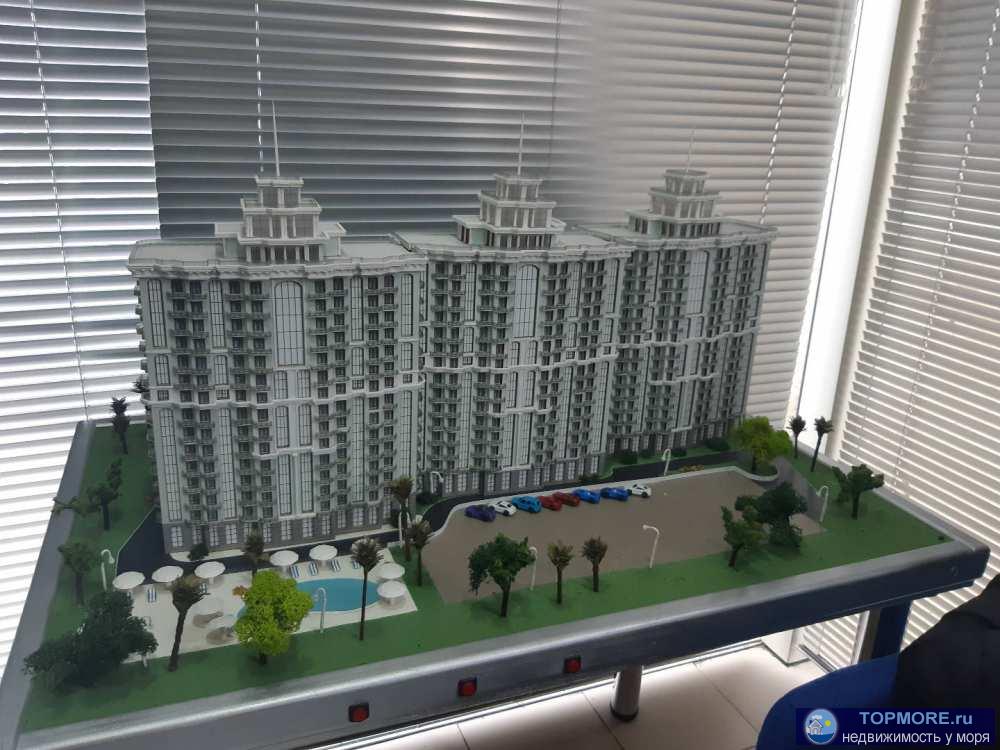 Продается однокомнатная квартира с великолепным видом на море и город. Придомовая территория. Парковка. До моря...