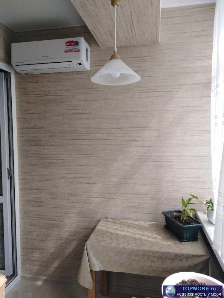 Продаю 1 квартиру на 1 этаже, район Новый Сочи, до моря 10-15 мин. С новым дизайнерским ремонтом, мебелью и... - 2