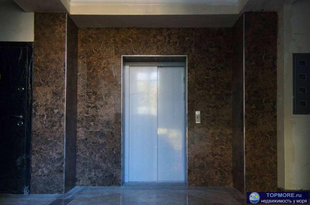 Квартира в сданном новом доме, свободная планировка, планируется в 3х комнатную квартиру, балкон, вид на море, горы,... - 1