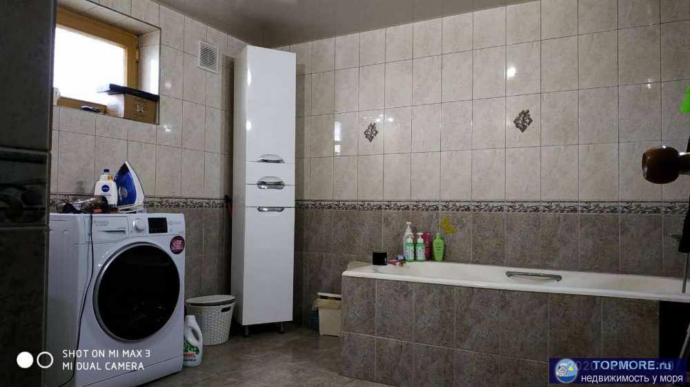 Капитальный жилой дом на Абовяна (Макаренко верх)2 этажа: 1 этаж: гостиная (35кв м), большая кухня с видом на горы,... - 1