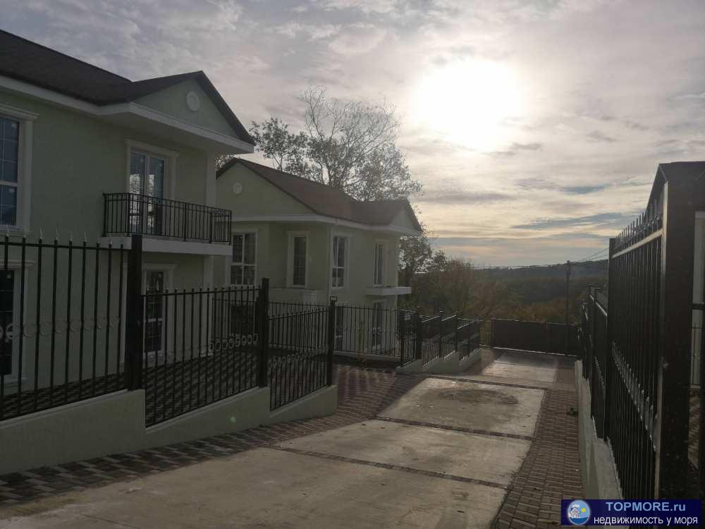 Просторный двухэтажный дом в коттеджном поселке Горная Олимпия-4 ,пос. Черешня. Площадь дома 132м2, земля 3 сотки,... - 2