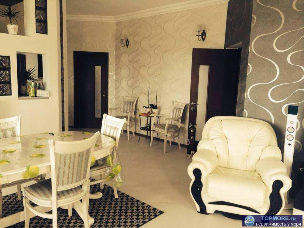 Очеровательные просторы краснодарского края. Вершины кавказского хребта. Что может быть красивее,чем рассвет в городе...