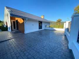 Продам новый современный дом, в спокойном тихом месте....