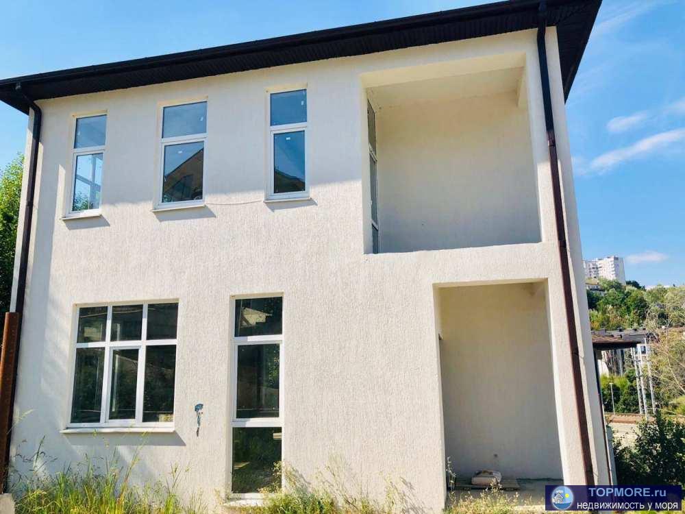 Дом в центре города!До моря пешком 5 минут.Планировка:1 этаж: Просторная кухня-гостиная,комната для гостей,санузел2... - 1