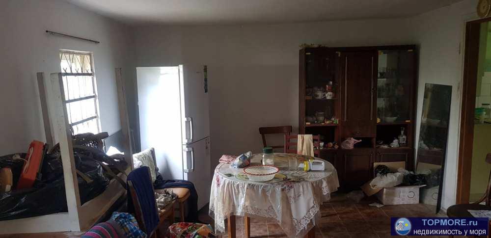 Продаю дом с большим садом( произрастает все что только можно вырастить в Сочи).Все коммуникации центральные - 2