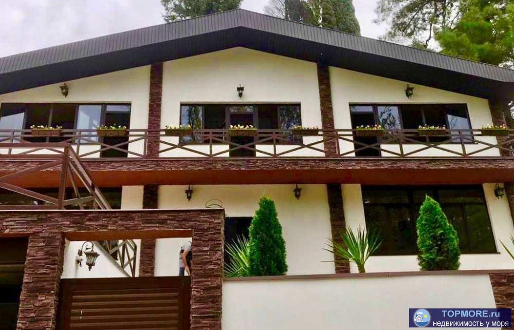 Продаётся новый дом на Малом Ахуне.Площадь дома 250 кв.м, ровный облагороженный участок 7 соток. Гараж на 2...