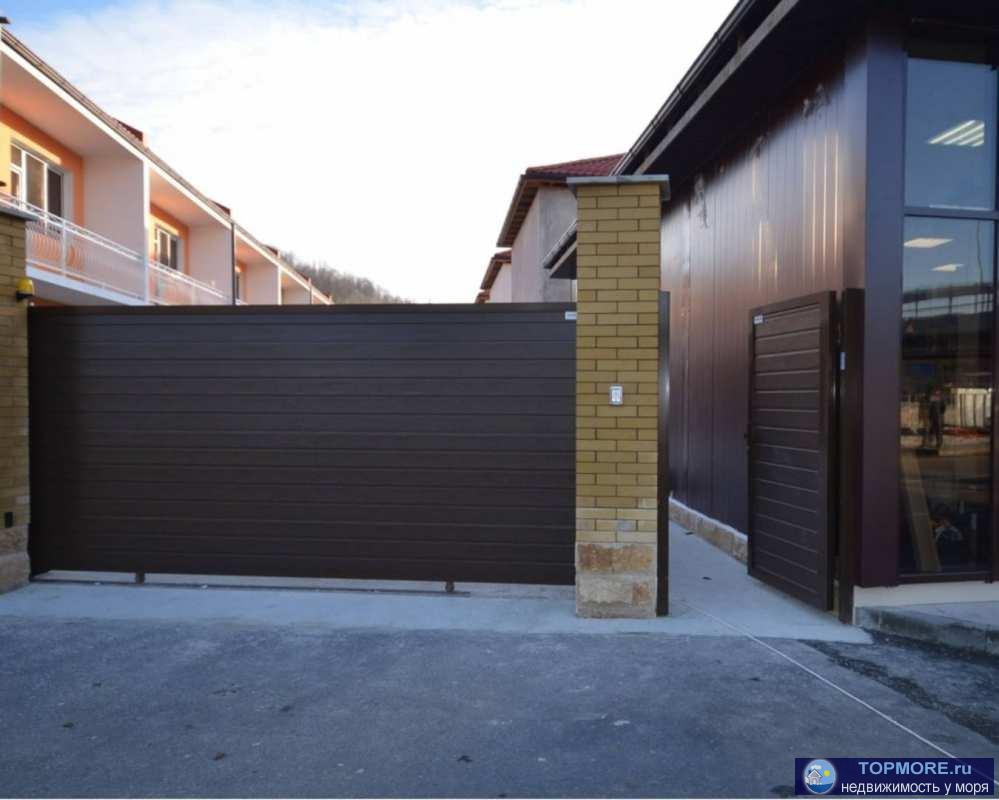 1 этаж - прихожая, кухня-гостиная, спальня, сан узел с ванной. 2 этаж - 2 спальни, гоститнная и сан узел без ванны.... - 1