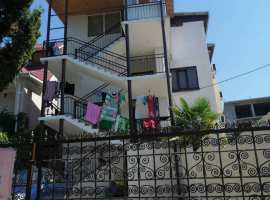 Срочно продается действующая 3 этажная гостиница (площадью 400...