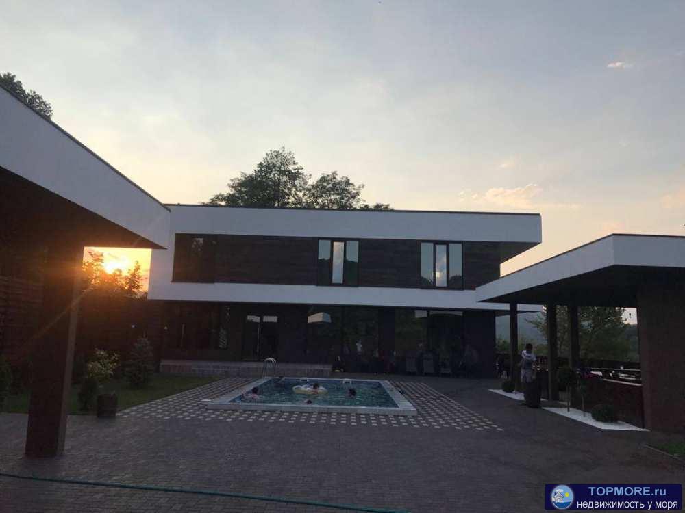 Дом в живописном месте рядом с национальным парком! Там где хочется остатся и не куда не уезжать.Большой, ровный...