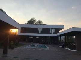 Дом в живописном месте рядом с национальным парком! Там где хочется...