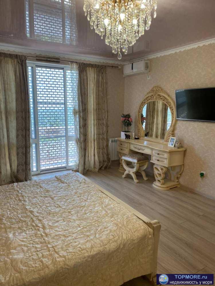 Дом 300 кВ/м отдельно стоящая сауна , свет 3 фазы, природный газ, тёплые полы батареи , дом утеплён , стоит на сваях... - 1