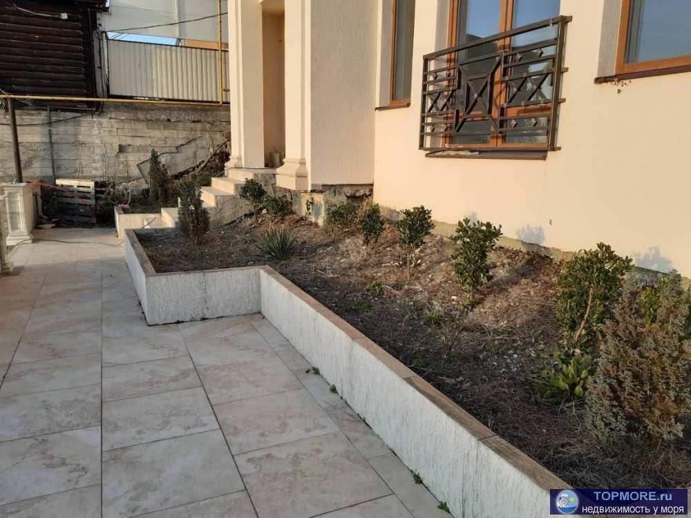 Лот № 129986. Великолепный дом с видом на море!  Продается ухоженный дом площадью 400 кв.м, в том числе 280 кв.м... - 2