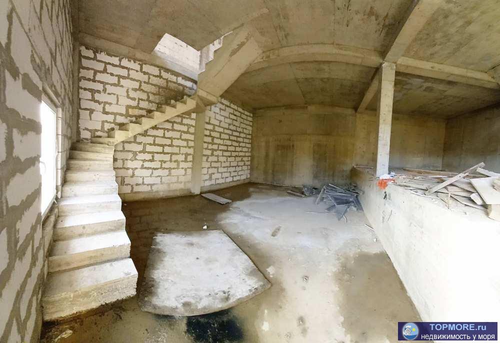 продам двойной коттедж (можно разделить на две части по 162 кв. метра.)Коттедж находится в центральной части города... - 2