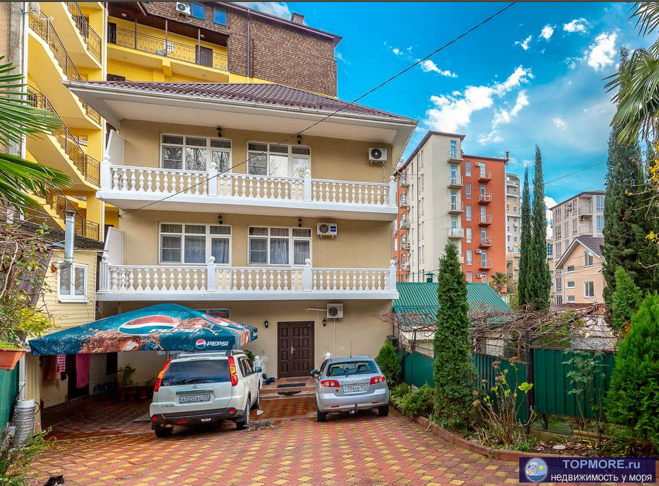 Продаю дом- мини гостиницу.Первый этаж-хозяйский,2 и 3 по сдачу(8 номеров). Все коммуникации центральные, полностью с... - 1