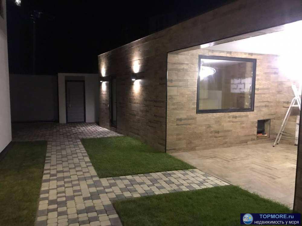 Продаю шикарный дом, с прекрасным видом на море! Спроектирован и построен с любовью в едином дизайнерском стиле.... - 1