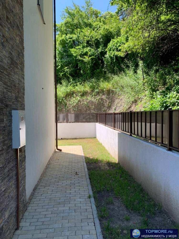 Монолитно блочный дом 156 м2. 3 этажа, панорамное остекление, коммуникации свет 15 кв, газ, вода, лос!(есть...