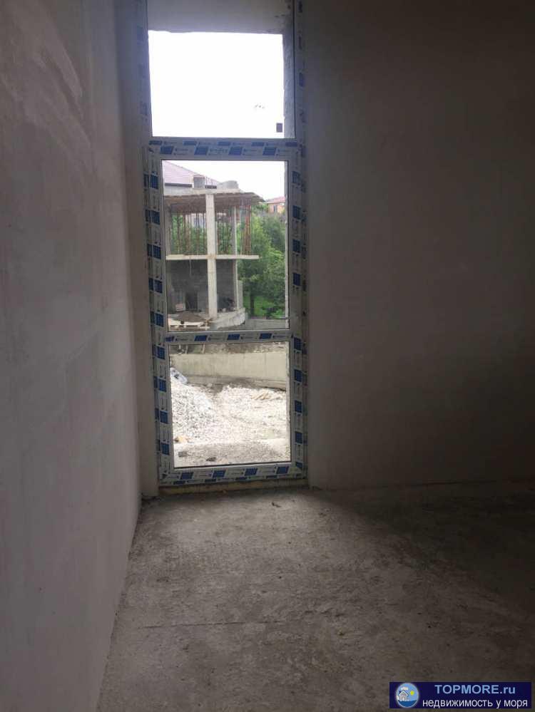 Продаю дом 128 м, 2 этажа, земля 3 сотки, 15 минут от центра Сочи. Закрытая территория, охрана. Предчистовая отделка,... - 1