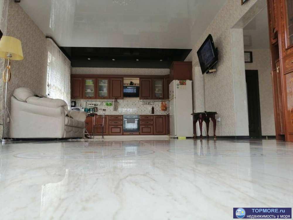 Продаю дом с красивым видом из окон, хорошим ремонтом, ухоженным садом. 1 эт. - прихожая, котельная, кухня, гостиная,...