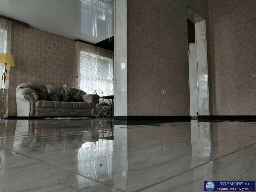 Продаю дом с красивым видом из окон, хорошим ремонтом, ухоженным садом. 1 эт. - прихожая, котельная, кухня, гостиная,... - 1