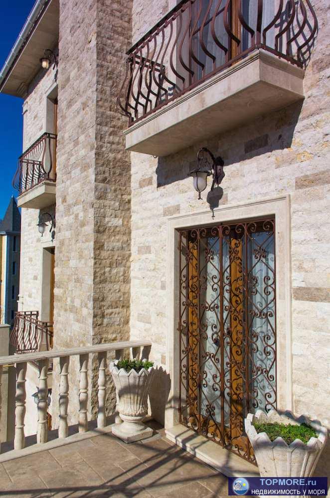       Срочно продается Вилла Антонида в тосканском стиле. Дом расположен на участке 6 соток с панорамным видом на...