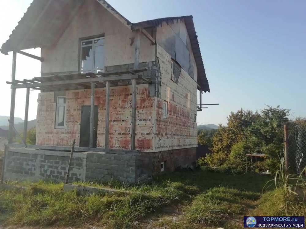 Продаю дом, срочная продажа в связи с семейными обстоятельствами. 197кв.м большой участок, ровный. До центра 12 минут...