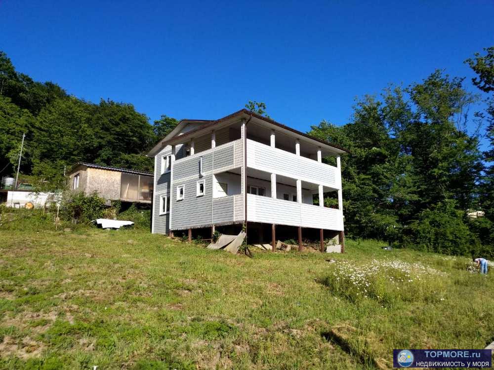 Продам двухэтажный панельно-щитовой дом на участке земли 10,38 сотки в тихом уютном месте Дагомыса.В доме 6 комнат,... - 2