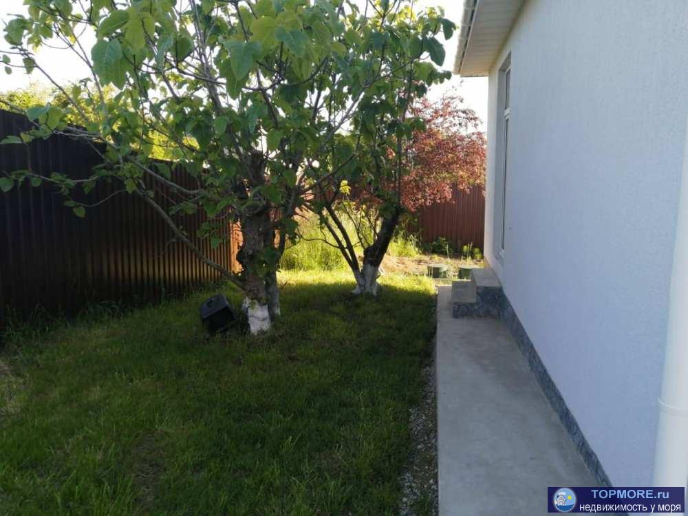 Продаётся дом в п. Нижняя Хобза. Участок 7,5 соток, правильной формы, ровный. Дом 80 м2, монолит-блок. Фасад короед.... - 2