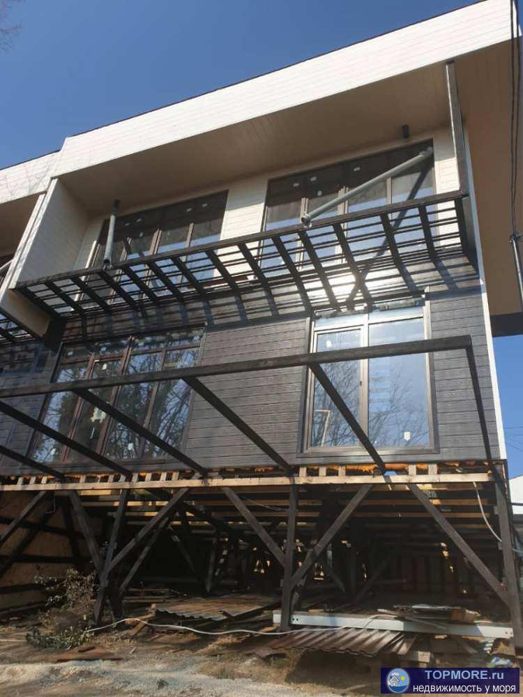 Таунхаус в городе Сириус (Имеретинка) с эксплуатиромой крышей.Площадь 280 метров квадратных с эксплуатируемой крышей,...