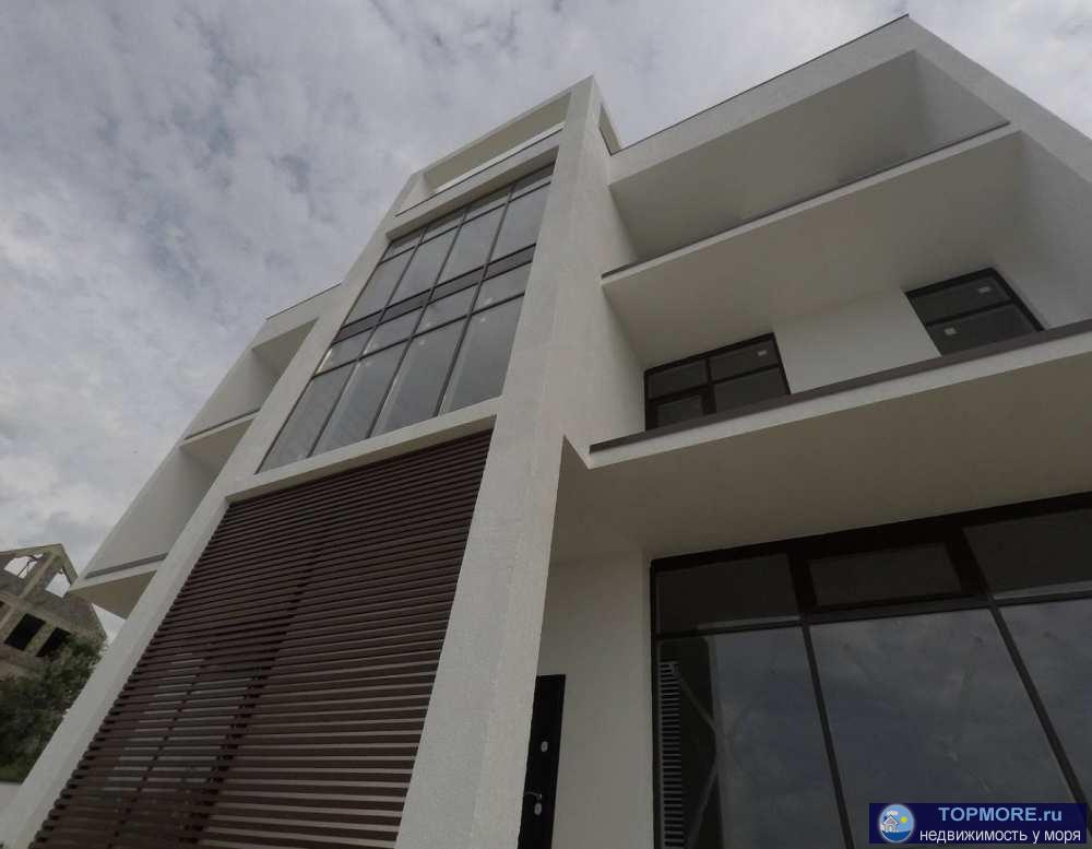 Продается современный дом с элементами стиля Хай-тек. Минимальная площадь 132,3 кв. + 25 кв.м. терраса. На первом... - 1