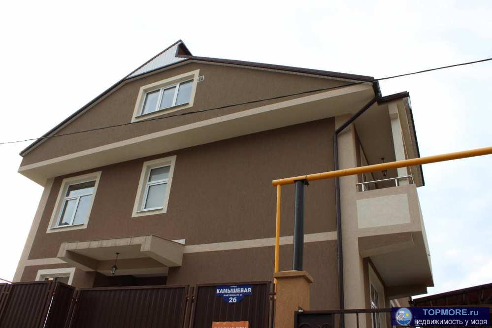 Продам двухэтажный дом в олимпийском апарке, дом полностью автономный.  В доме сделан качественный ремонт, установлен... - 1