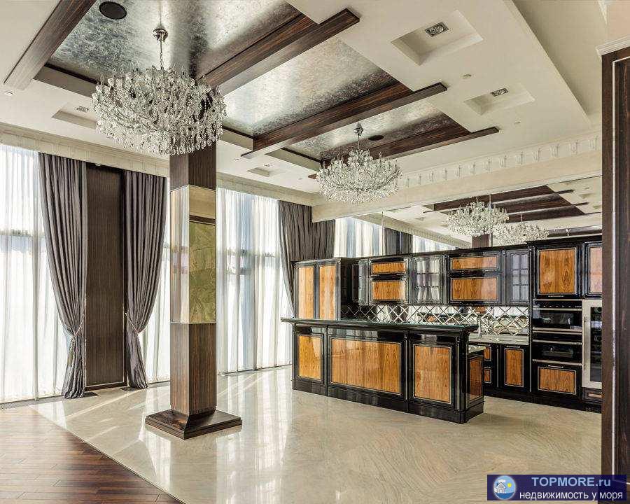  Продаю виллу на берегу моря. Планировка:  7 комнат  с отдельными ванными комнатами, просторными террасами с...