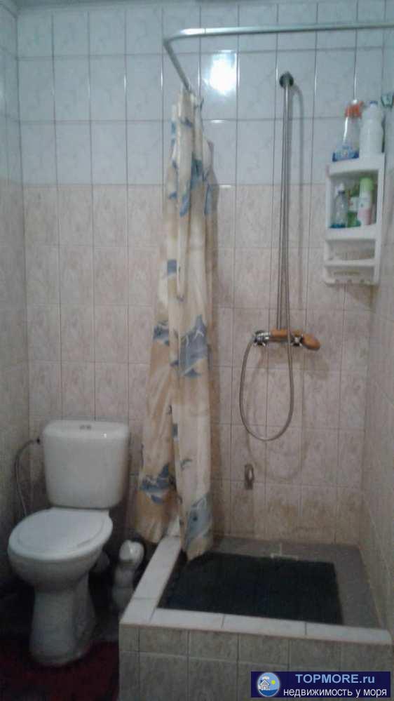 В лазаревском районе срочно продается дом. Фото соответствуют.Коммуникации свет, вода, отопление, баня, участок с... - 2