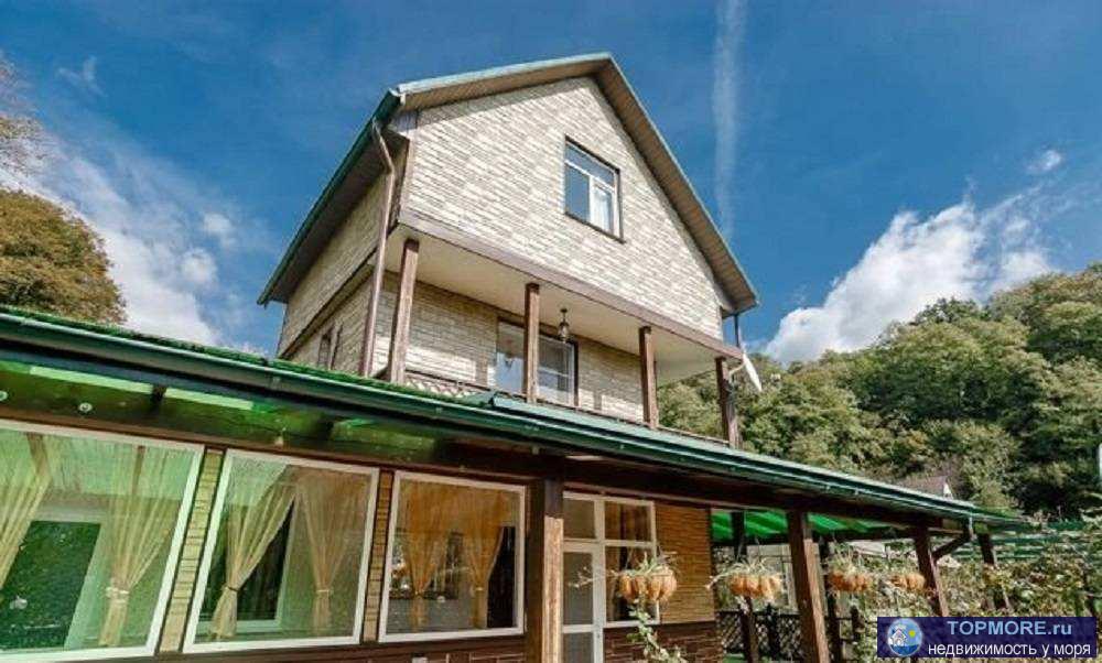 Продаю отличный 3х-этажный дом с ремонтом, бытовой техникой и хорошей мебелью, 3 комнаты, одна из них имеет отдельный... - 1