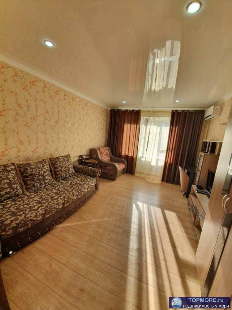 Продается уютная квартира с ремонтом, мебелью и техникой в центре курортного черноморского с. Дивноморское г.... - 2