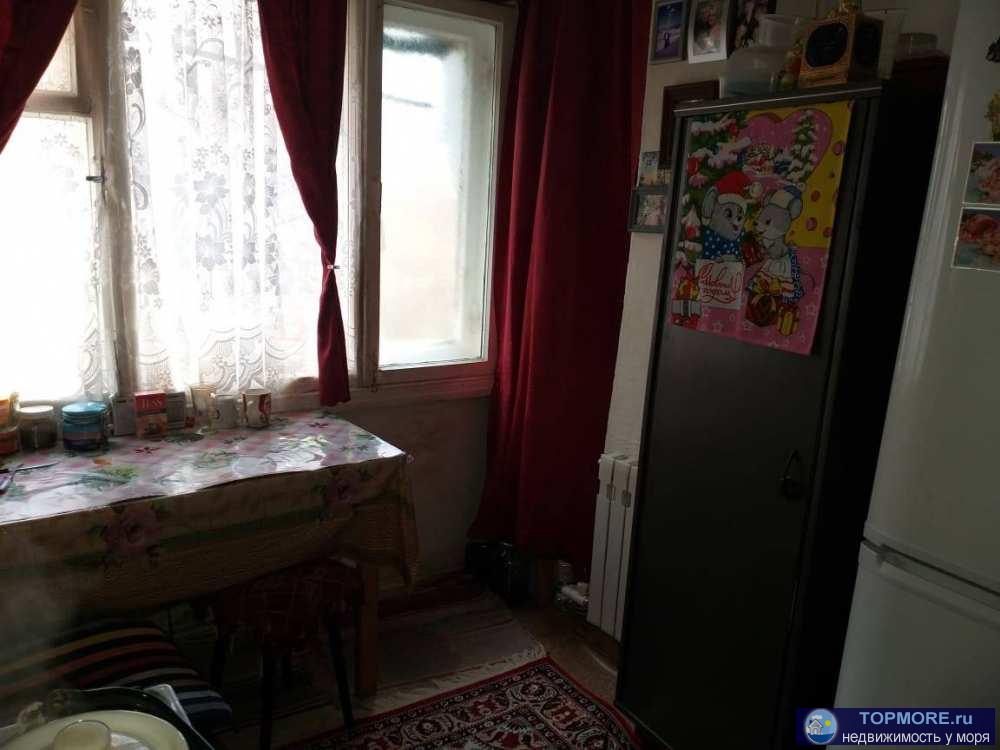 Двухкомнатная квартира 40кв.м на 1этаже 5этажного дома . 2 спальных комнаты : 1 - 15кв.м , 2 - 9кв.м . Санузел -... - 2